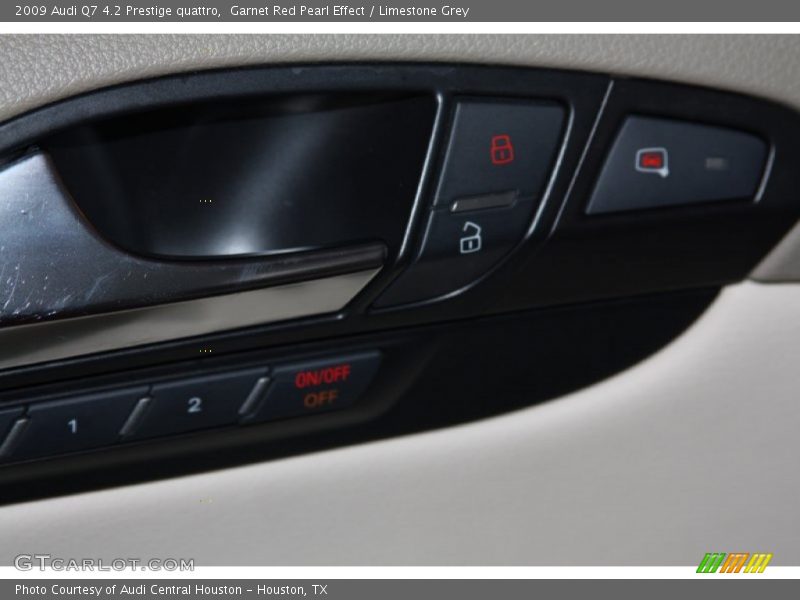 Garnet Red Pearl Effect / Limestone Grey 2009 Audi Q7 4.2 Prestige quattro