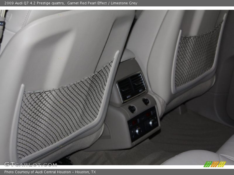 Garnet Red Pearl Effect / Limestone Grey 2009 Audi Q7 4.2 Prestige quattro