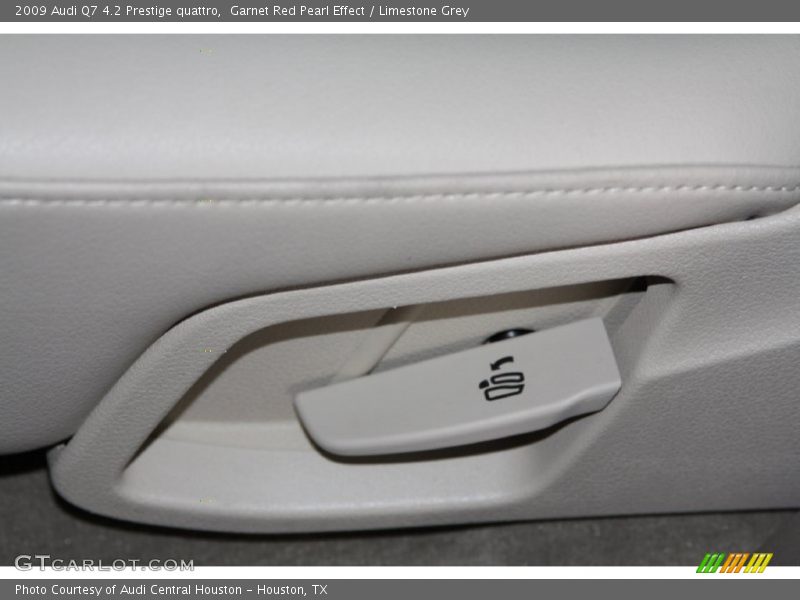 Garnet Red Pearl Effect / Limestone Grey 2009 Audi Q7 4.2 Prestige quattro