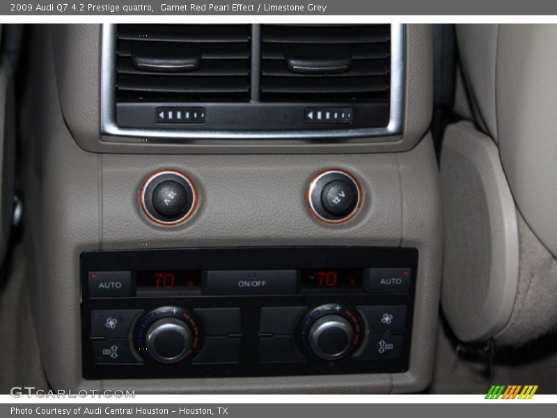 Garnet Red Pearl Effect / Limestone Grey 2009 Audi Q7 4.2 Prestige quattro