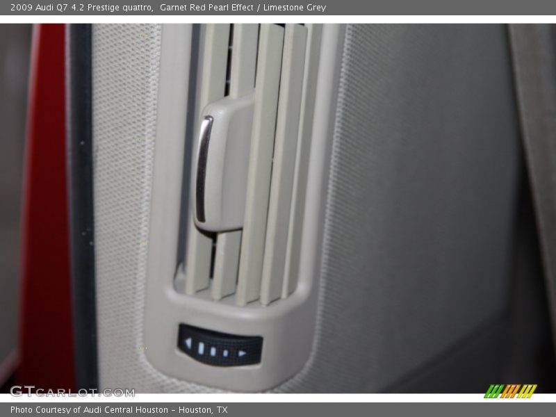 Garnet Red Pearl Effect / Limestone Grey 2009 Audi Q7 4.2 Prestige quattro