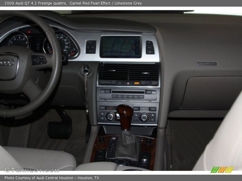 Garnet Red Pearl Effect / Limestone Grey 2009 Audi Q7 4.2 Prestige quattro