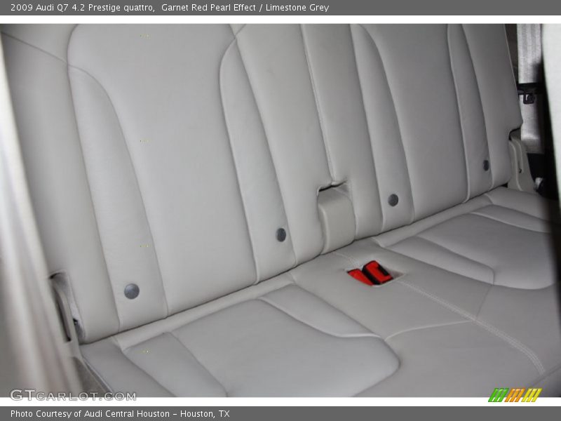 Garnet Red Pearl Effect / Limestone Grey 2009 Audi Q7 4.2 Prestige quattro