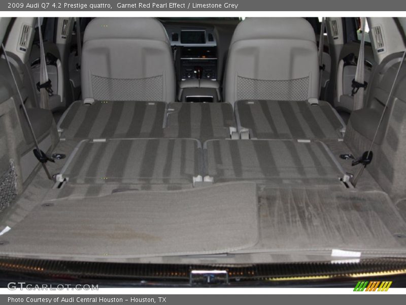  2009 Q7 4.2 Prestige quattro Trunk