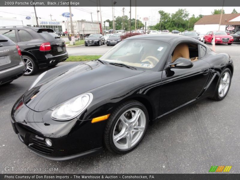 Front 3/4 View of 2009 Cayman 