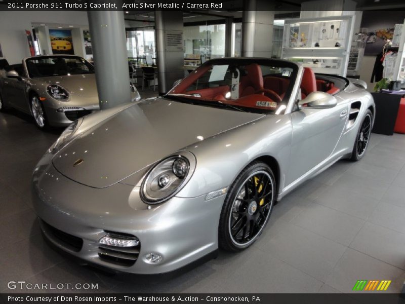 Front 3/4 View of 2011 911 Turbo S Cabriolet