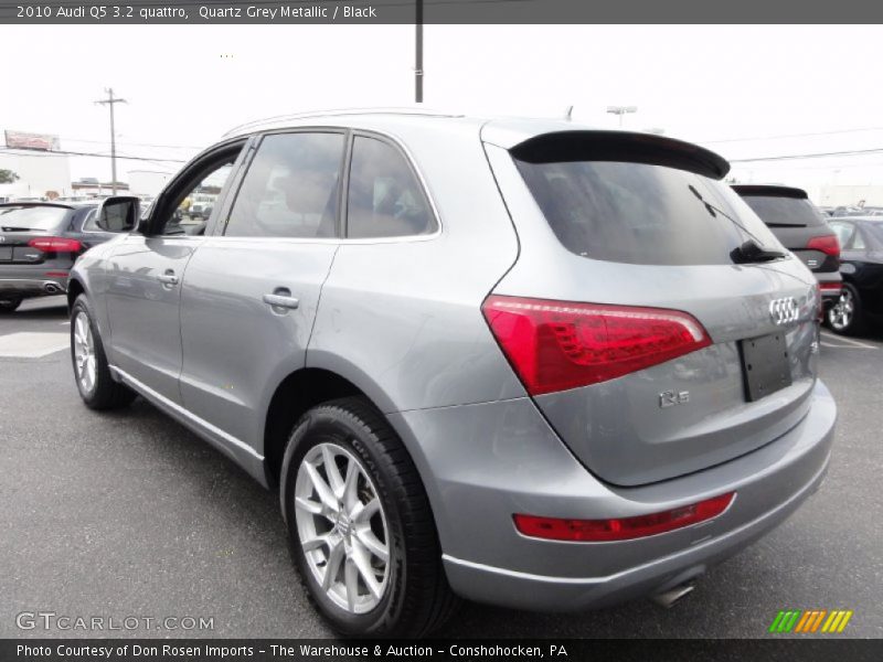 Quartz Grey Metallic / Black 2010 Audi Q5 3.2 quattro