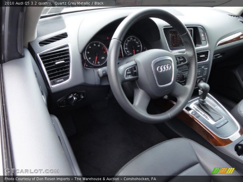 Quartz Grey Metallic / Black 2010 Audi Q5 3.2 quattro