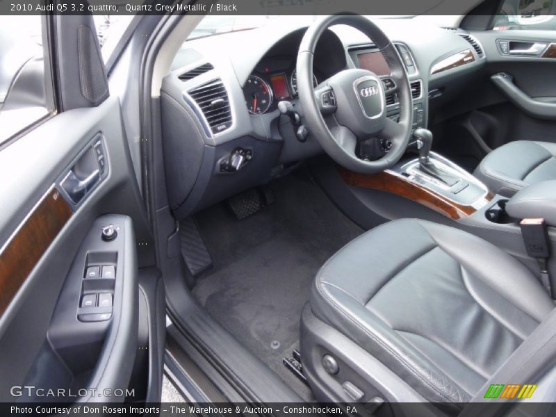 Quartz Grey Metallic / Black 2010 Audi Q5 3.2 quattro