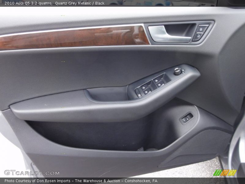 Quartz Grey Metallic / Black 2010 Audi Q5 3.2 quattro