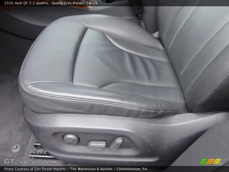Quartz Grey Metallic / Black 2010 Audi Q5 3.2 quattro