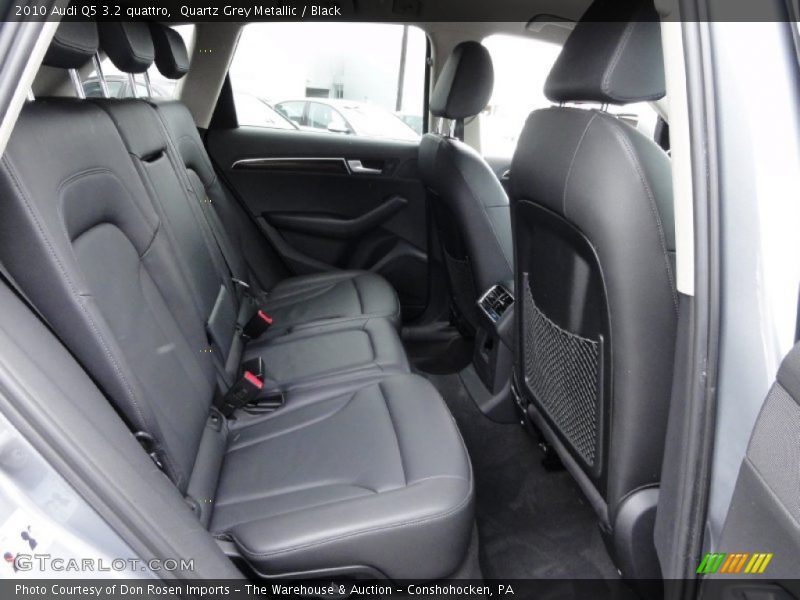 Quartz Grey Metallic / Black 2010 Audi Q5 3.2 quattro