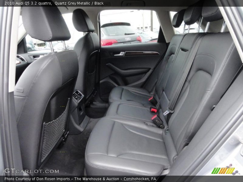 Quartz Grey Metallic / Black 2010 Audi Q5 3.2 quattro