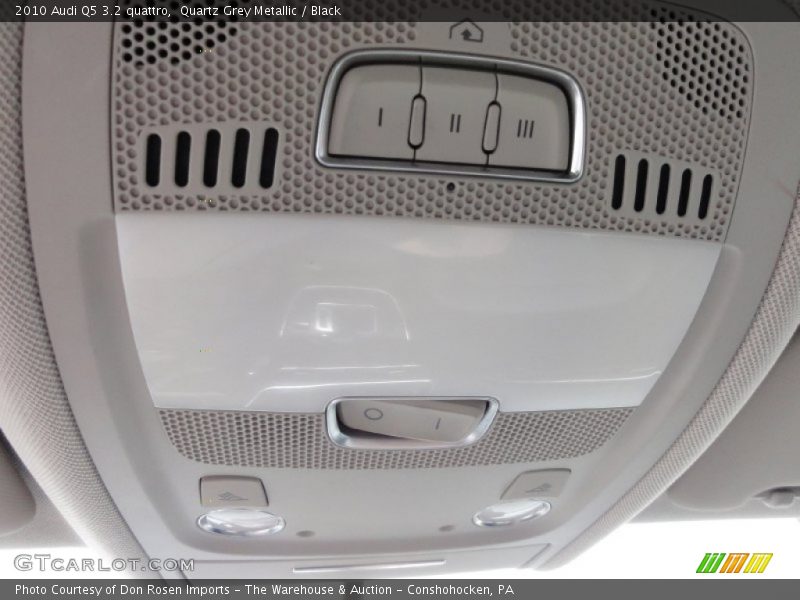 Quartz Grey Metallic / Black 2010 Audi Q5 3.2 quattro