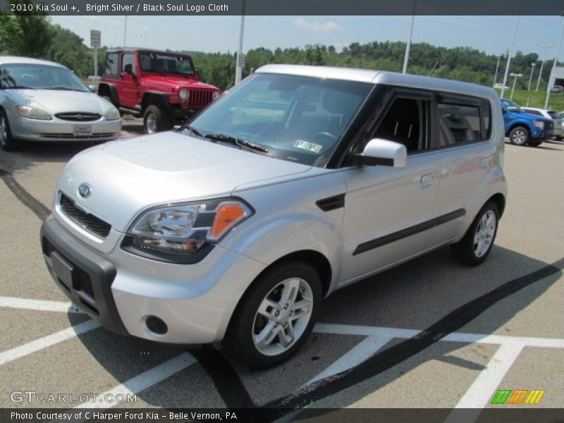 Bright Silver / Black Soul Logo Cloth 2010 Kia Soul +