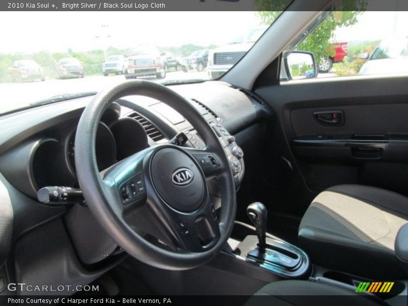 Bright Silver / Black Soul Logo Cloth 2010 Kia Soul +