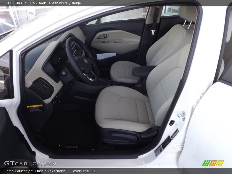 Clear White / Beige 2013 Kia Rio EX 5-Door
