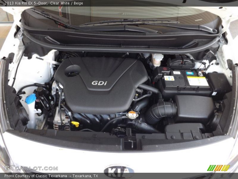 Clear White / Beige 2013 Kia Rio EX 5-Door