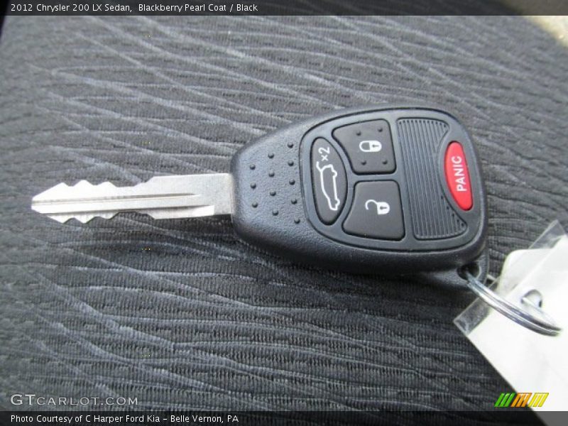 Keys of 2012 200 LX Sedan