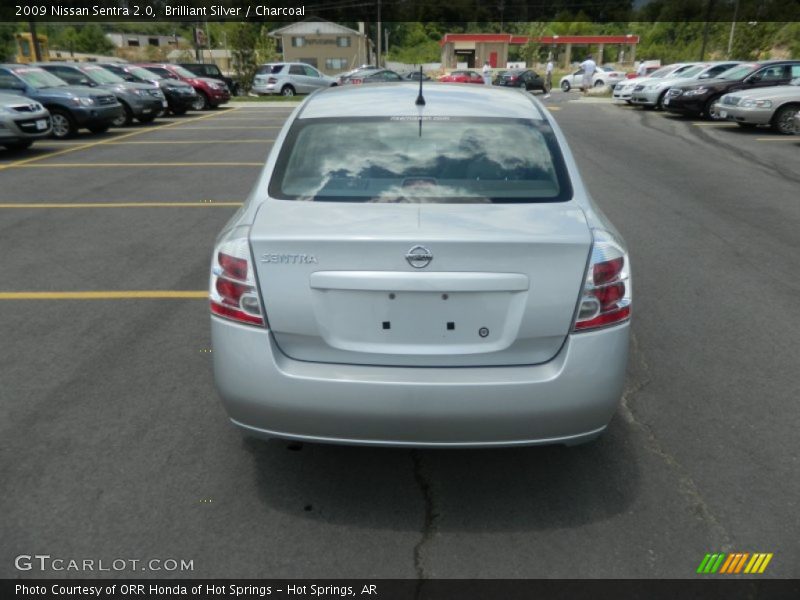 Brilliant Silver / Charcoal 2009 Nissan Sentra 2.0