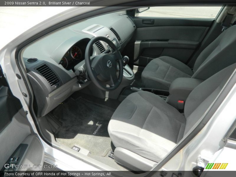 Brilliant Silver / Charcoal 2009 Nissan Sentra 2.0