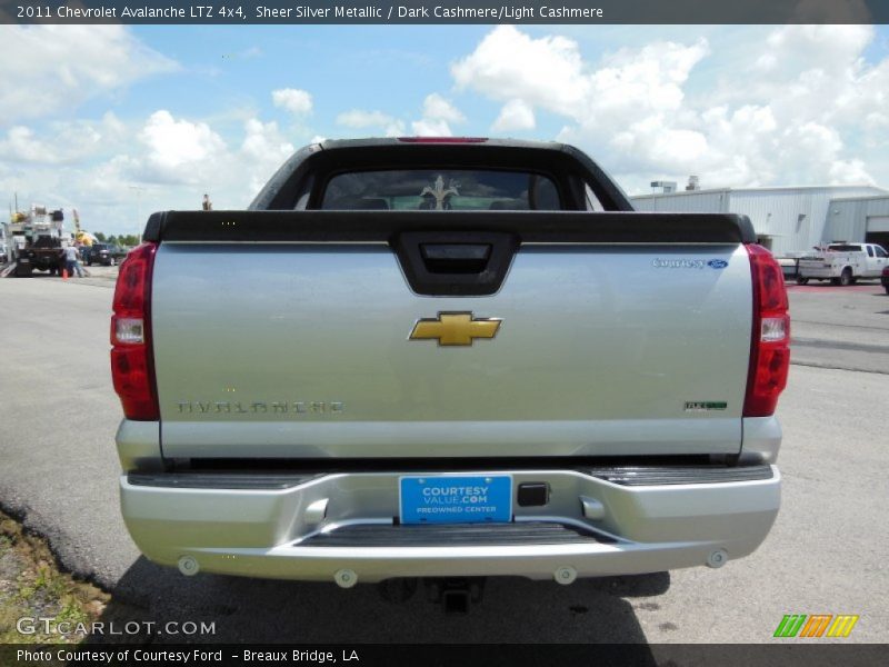 Sheer Silver Metallic / Dark Cashmere/Light Cashmere 2011 Chevrolet Avalanche LTZ 4x4