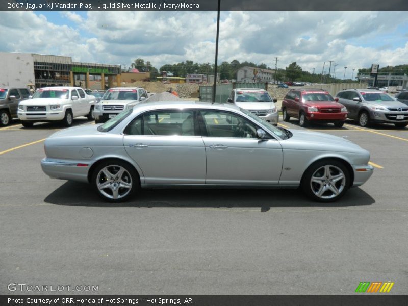 Liquid Silver Metallic / Ivory/Mocha 2007 Jaguar XJ Vanden Plas