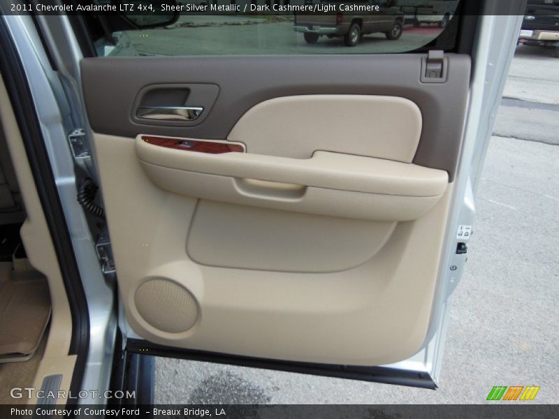Sheer Silver Metallic / Dark Cashmere/Light Cashmere 2011 Chevrolet Avalanche LTZ 4x4