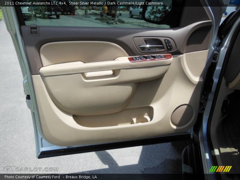 Sheer Silver Metallic / Dark Cashmere/Light Cashmere 2011 Chevrolet Avalanche LTZ 4x4