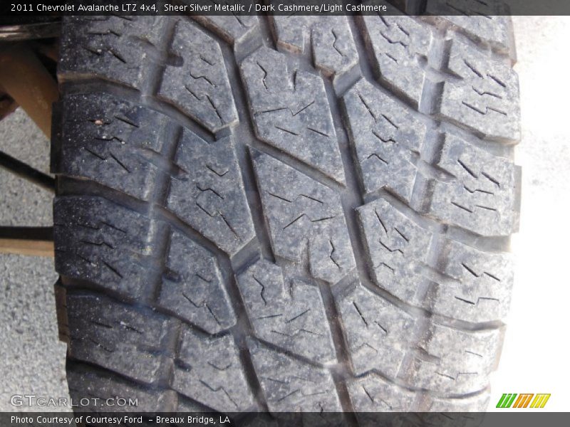 Sheer Silver Metallic / Dark Cashmere/Light Cashmere 2011 Chevrolet Avalanche LTZ 4x4
