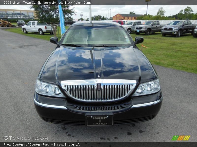 Black / Light Camel 2008 Lincoln Town Car Signature Limited