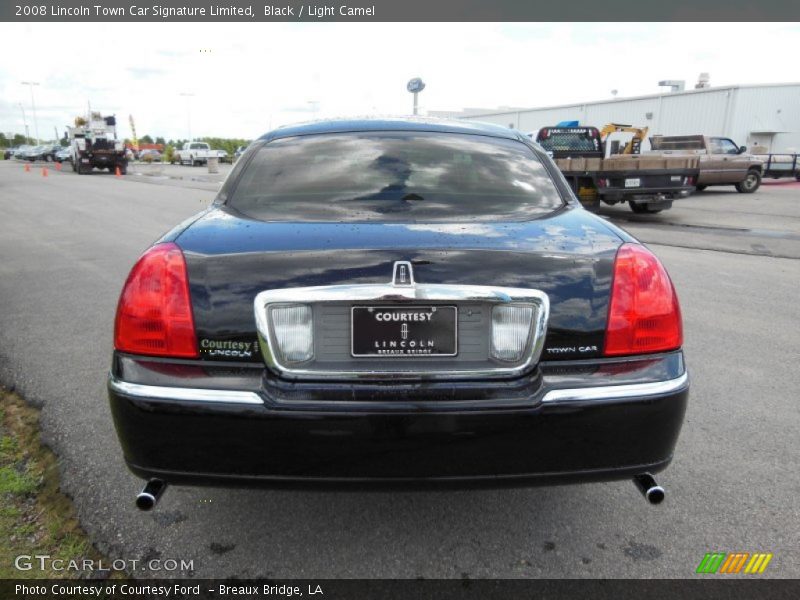 Black / Light Camel 2008 Lincoln Town Car Signature Limited
