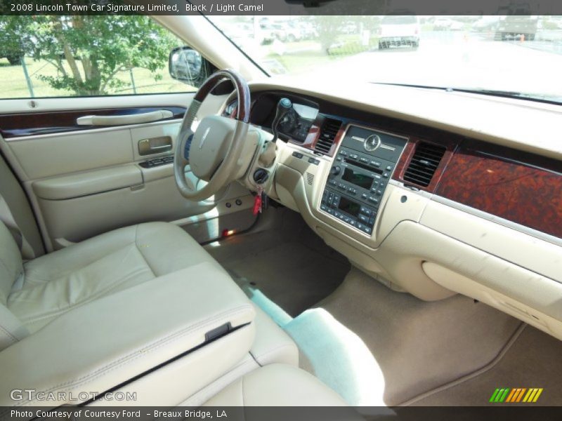 Black / Light Camel 2008 Lincoln Town Car Signature Limited