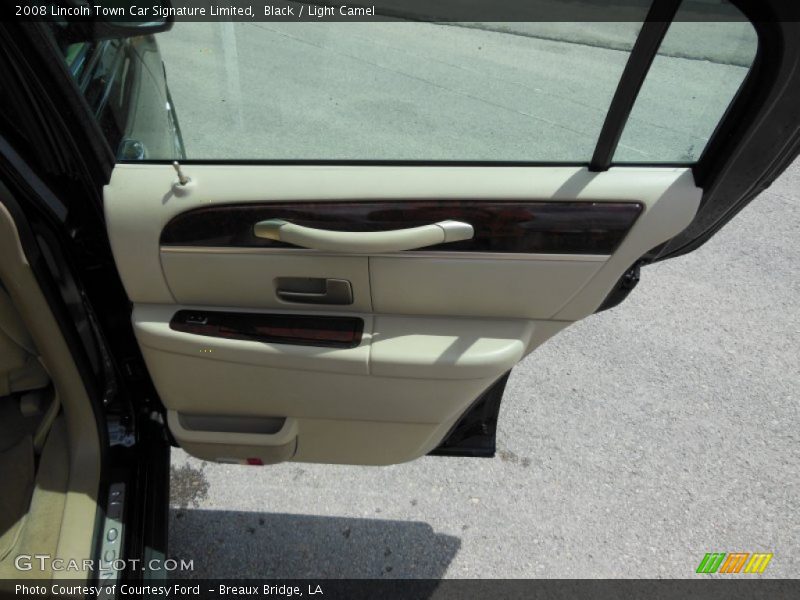 Black / Light Camel 2008 Lincoln Town Car Signature Limited