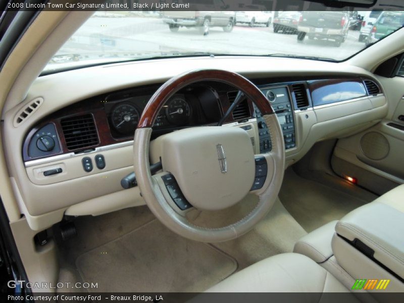 Black / Light Camel 2008 Lincoln Town Car Signature Limited