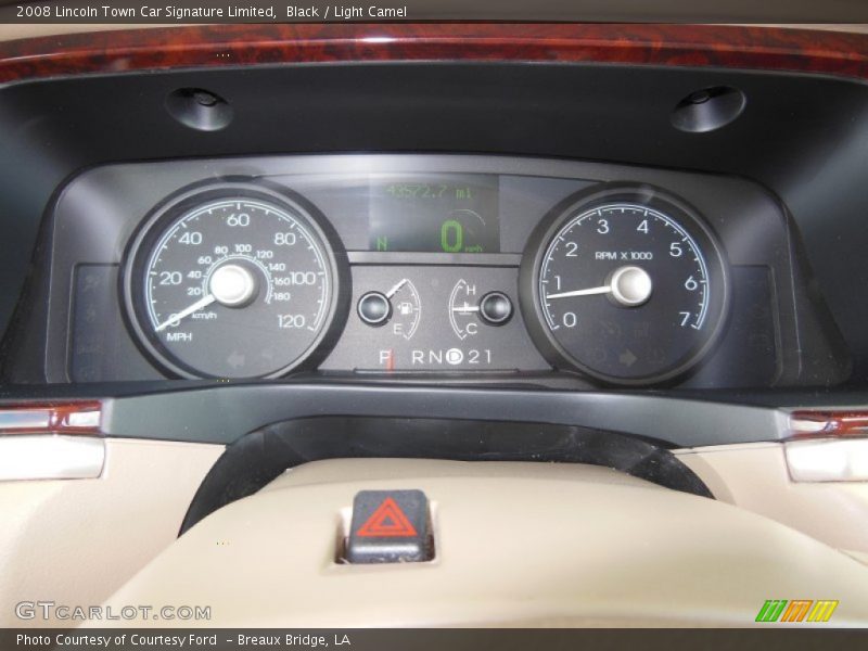 Black / Light Camel 2008 Lincoln Town Car Signature Limited
