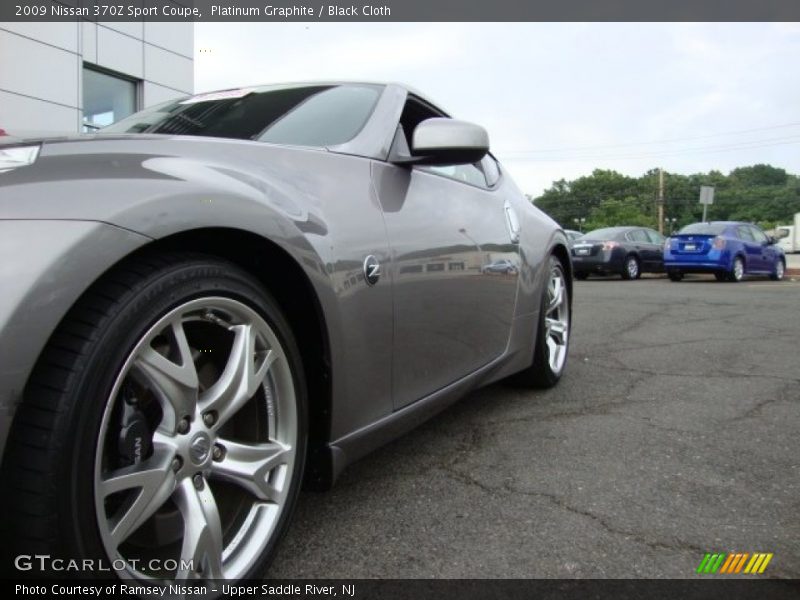 Platinum Graphite / Black Cloth 2009 Nissan 370Z Sport Coupe