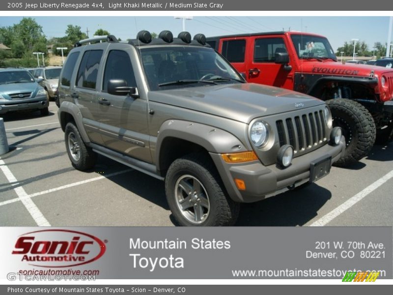 Light Khaki Metallic / Medium Slate Gray 2005 Jeep Liberty Renegade 4x4