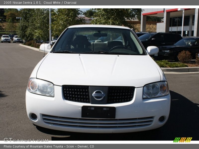Cloud White / Charcoal 2005 Nissan Sentra 1.8 S