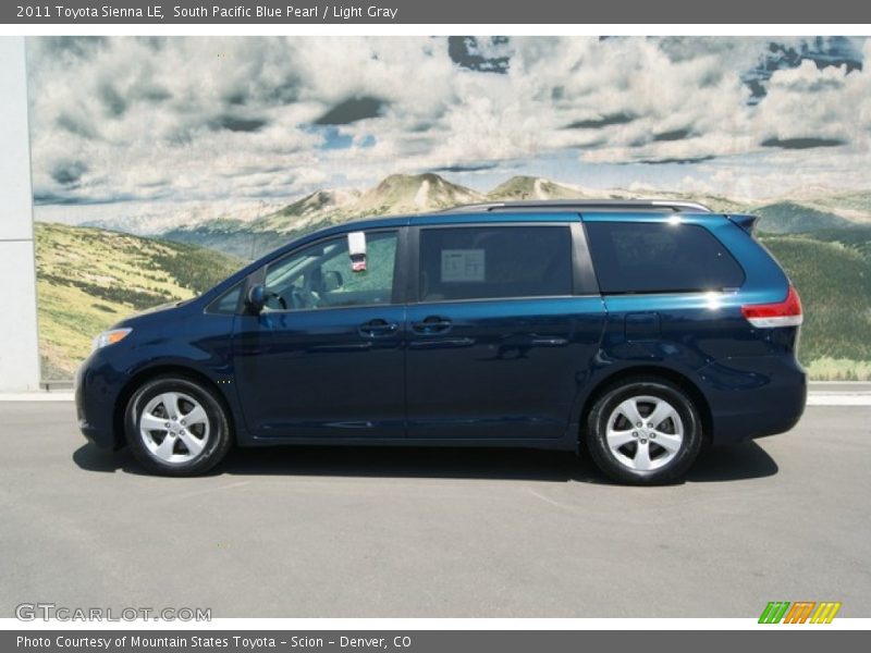 South Pacific Blue Pearl / Light Gray 2011 Toyota Sienna LE