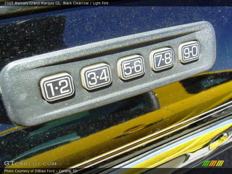 Black Clearcoat / Light Flint 2005 Mercury Grand Marquis GS