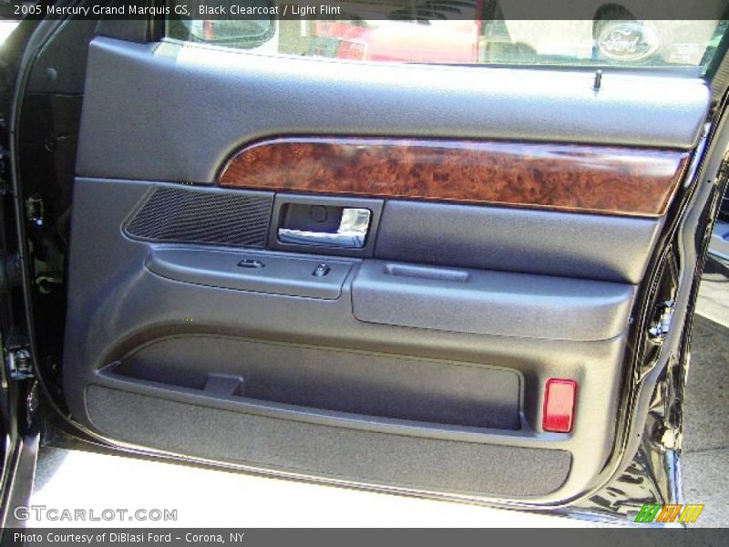 Black Clearcoat / Light Flint 2005 Mercury Grand Marquis GS