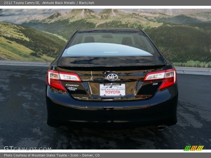 Attitude Black Metallic / Black/Ash 2012 Toyota Camry SE