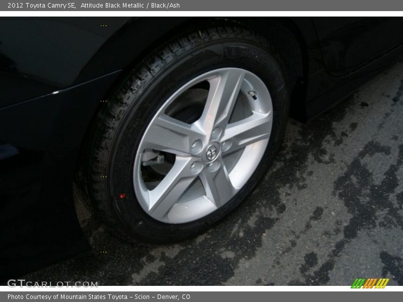 Attitude Black Metallic / Black/Ash 2012 Toyota Camry SE