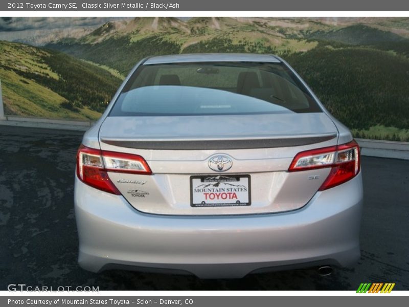 Classic Silver Metallic / Black/Ash 2012 Toyota Camry SE