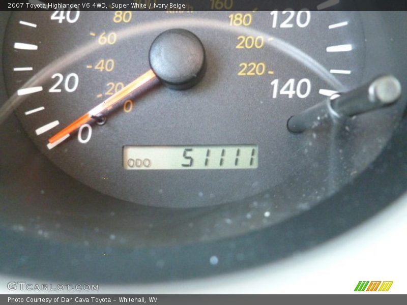 Super White / Ivory Beige 2007 Toyota Highlander V6 4WD
