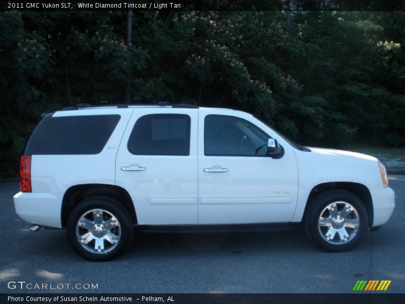 White Diamond Tintcoat / Light Tan 2011 GMC Yukon SLT