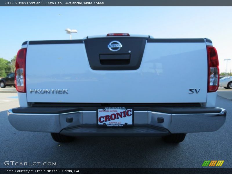 Avalanche White / Steel 2012 Nissan Frontier SL Crew Cab