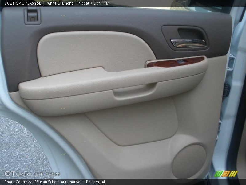 White Diamond Tintcoat / Light Tan 2011 GMC Yukon SLT