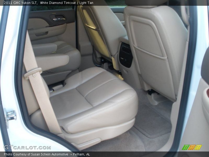 White Diamond Tintcoat / Light Tan 2011 GMC Yukon SLT
